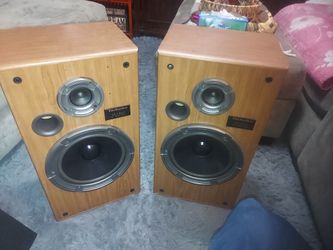 Technics 2way Speakers Model SB-CR33