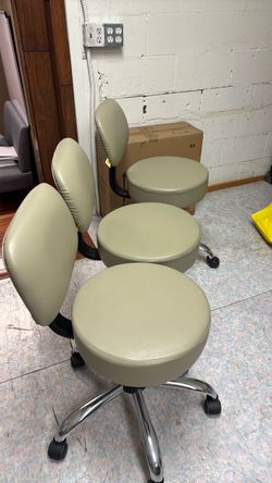 4 Boss Medical / Doctor Stools with Backrests – Adjustable Beige