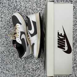 Travis Scott Jordan 1 Low Mocha