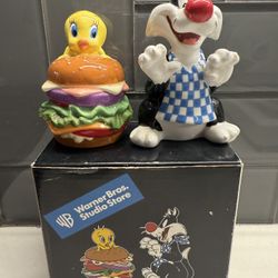 1999 Sylvester & Tweety Salt & Pepper Shakers