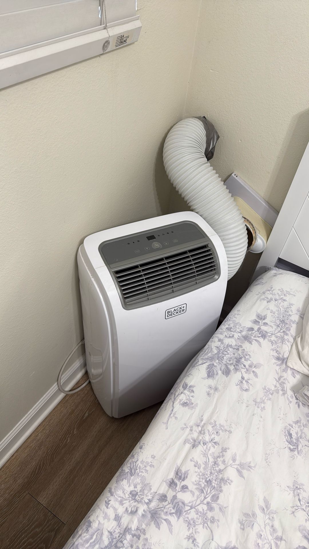 Black And Decker AC Unit
