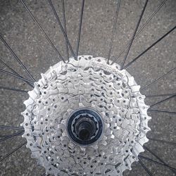Specialized 27.5 inch tubeless wheel