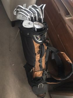 Golf bag irons wedges Cleveland titleist
