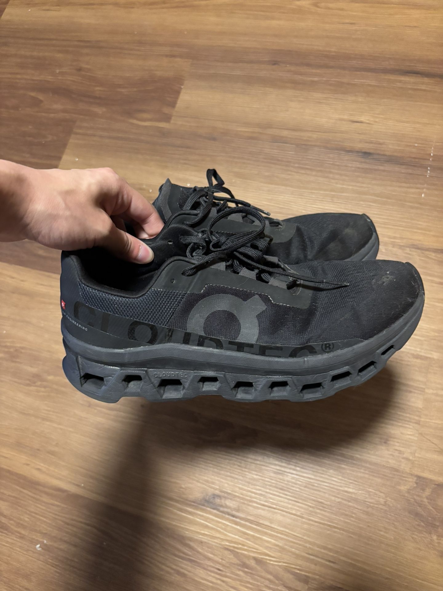 Cloud tech Running Shoes