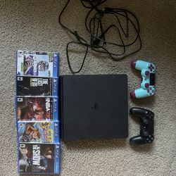PS4 With 5 Games And 2 Controllers