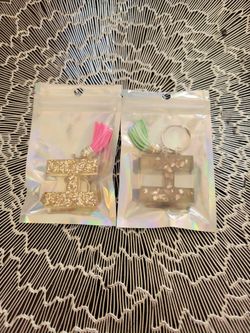 Letter I resin keychains