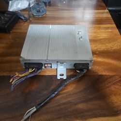 Jbl/Toyota 5 Ch. Factory Amp 