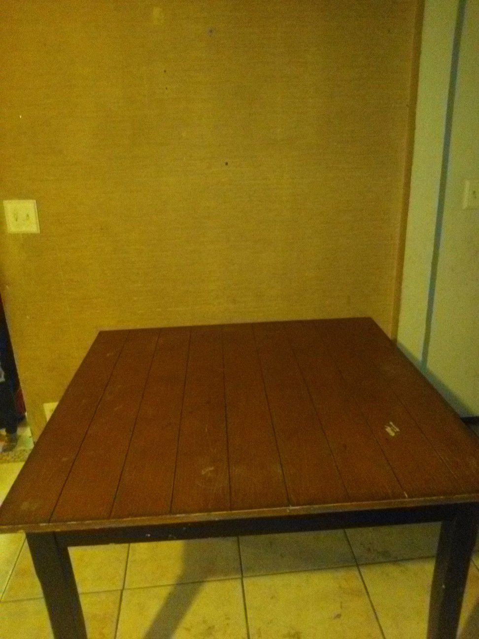 Kitchen table make me an offer