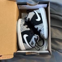 Jordan 1 Mid