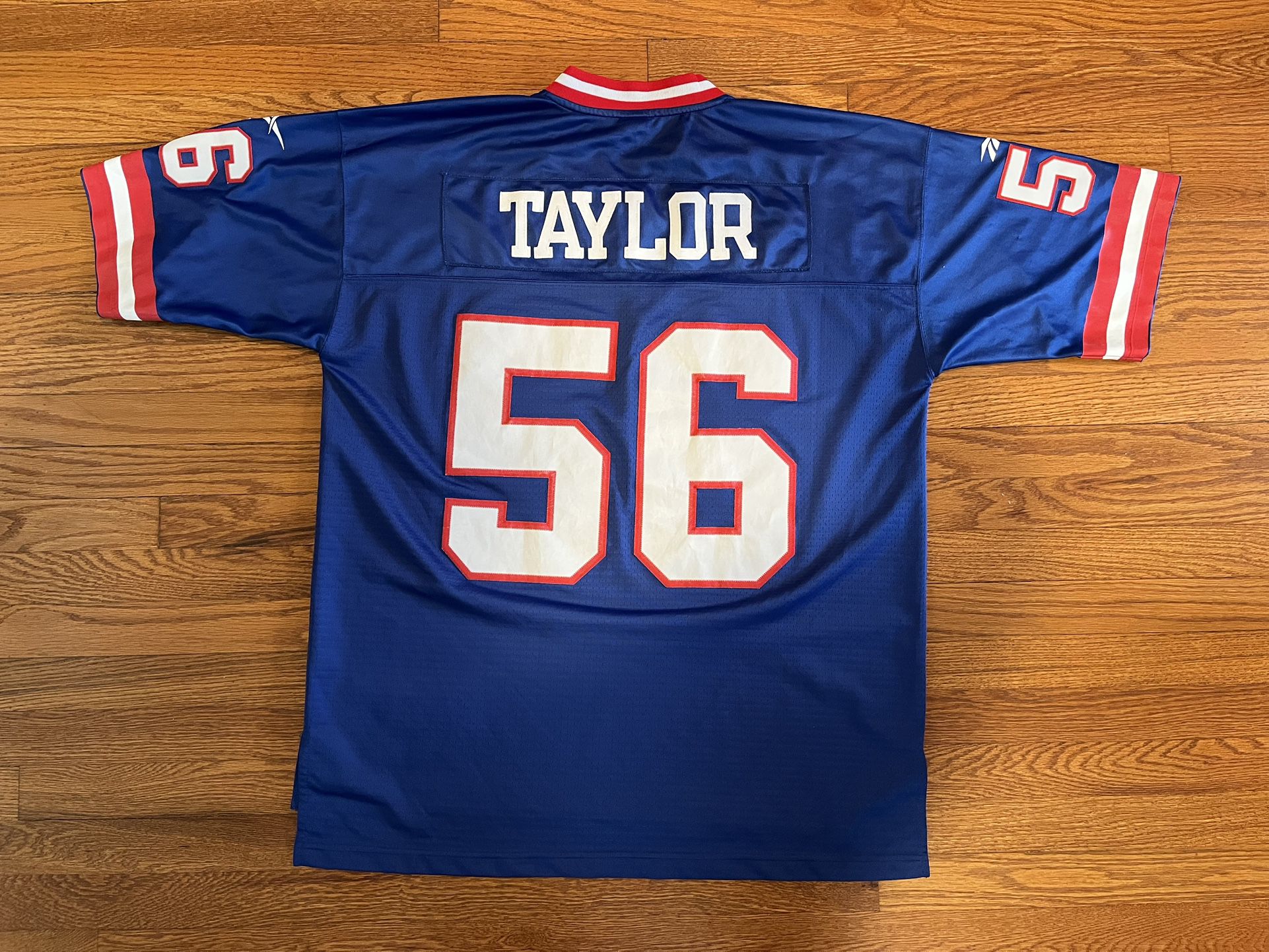 New York Giants football jersey men size L #56 Lawrence Taylor Nike jersey  RFLCTV Limited jersey. Pick up 1549 Cesery Blvd Jacksonville, Florida 32211  for Sale in Jacksonville, FL - OfferUp