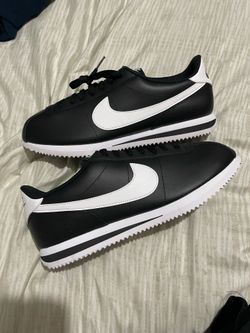Sz 11.5 Nike Cortez New $70 FIRM NO TRADES