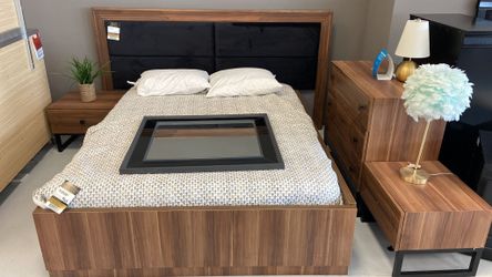 Lima bedroom set 4pc❤️✨ we have delivery🚛👍🏼 today only $49 down Price: queen set $999 (Only sale as a set)
