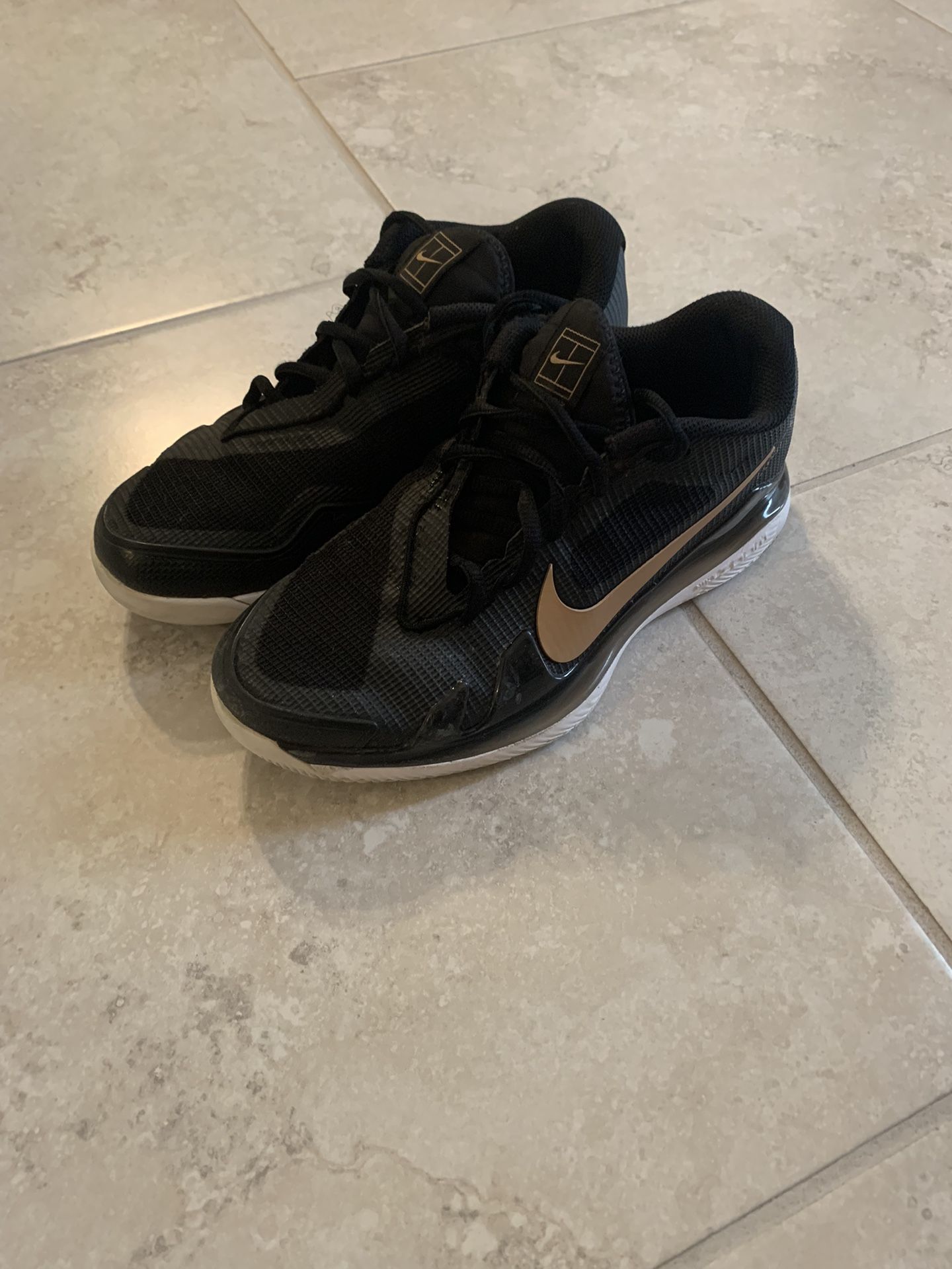 Nike Vapor Pro Tennis Shoes