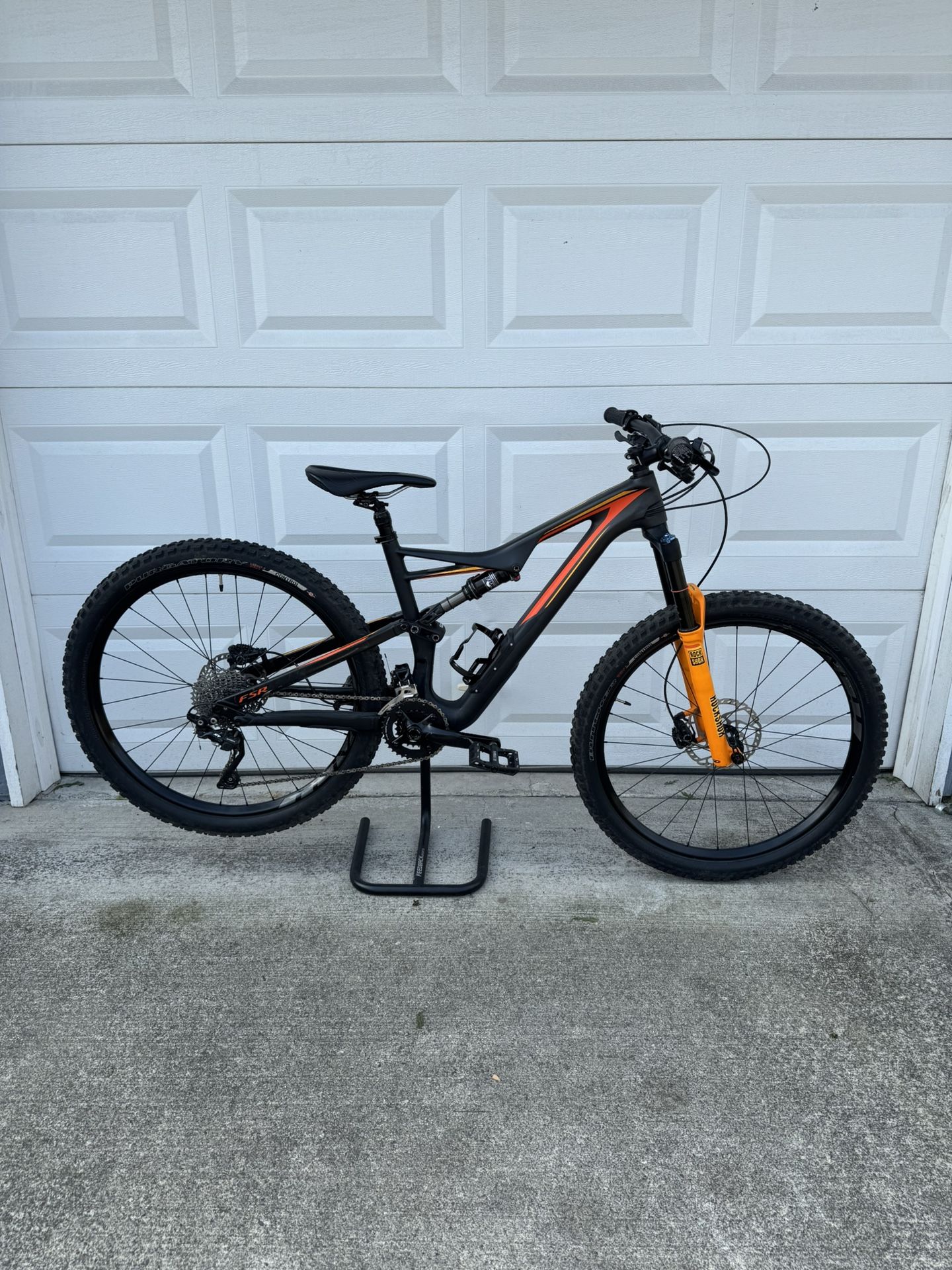 2016 Specialized FSR Comp StumpJumper Mountain Bike