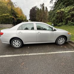 2010 Toyota Corolla LE