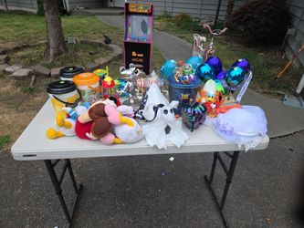 GARAGE SALE DISNEYLAND ITEMS
