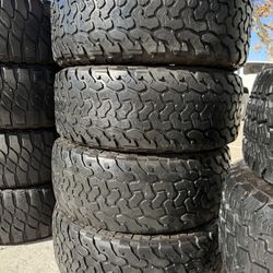 35x12.50R20 4 used tires A/T