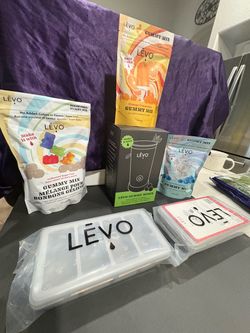 Levo gummy making supply kit