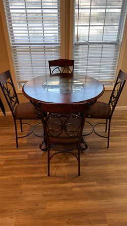 Round Pub Height Dining Table Set with 4 Chairs
