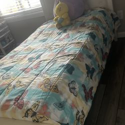 Twin Bed 