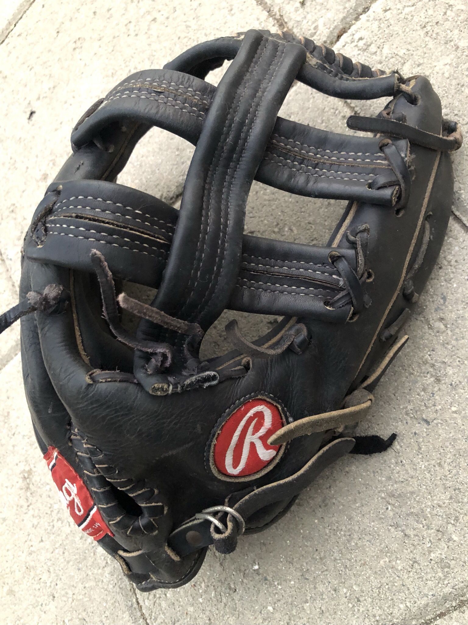 Rawlings  Baseball Glove  Softball Glove  Quality Made In The USA Have More Equipment
