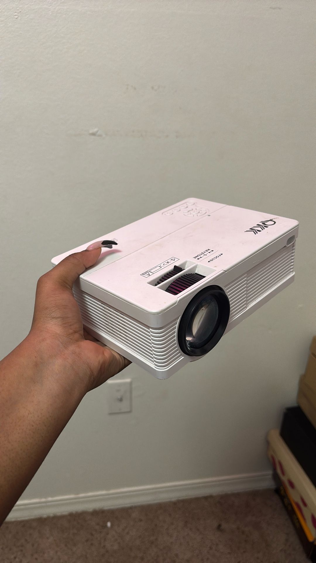 USED QKK PROJECTOR