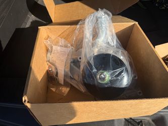 Water pump with thermostat
