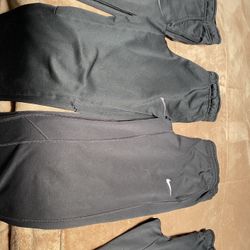 4 Nike Sweats Black Two Medium And Two Small Men’s 