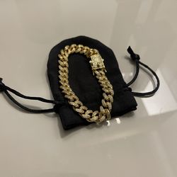 18k Gold Bracelet 