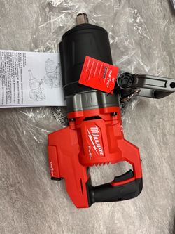Milwaukee m18 fuel 1” high torque impact wrench one key tool only