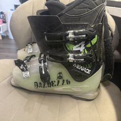 Blizzard Pearl Skis + Dalbello Boots (Women’s 7.5) + Scott Poles – Excellent Condition 