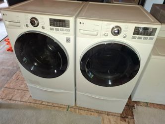 Frontload washer dryer set