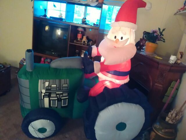 HUGE BLOW UP...SANTA RIDING JOHN DEERE TRACTOR