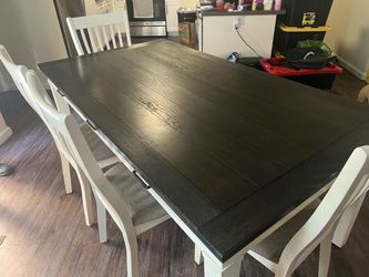 Dining room table