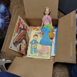 Paper Dolls.   A very huge lot