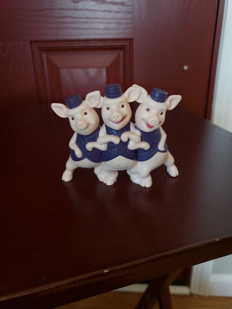 3 Little  Pigs From Shrek Forever McDonaldsToys