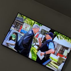 Samsung TU7000  4K 43in 