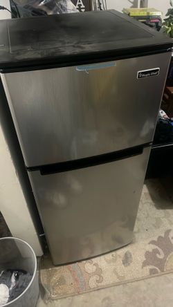 Mini refrigerator- Magic Chef