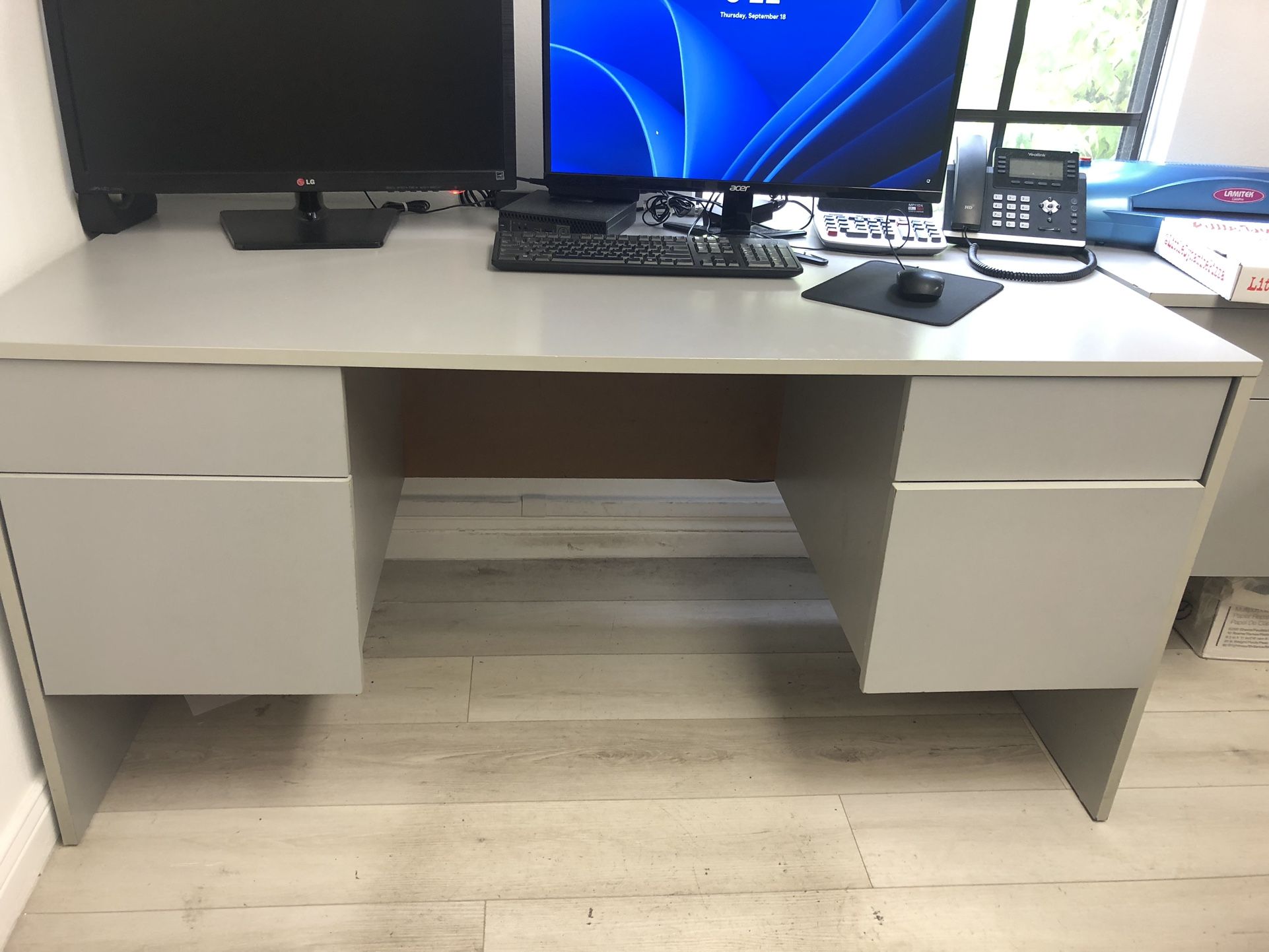Grey Office Desks For Sale (2 Total)