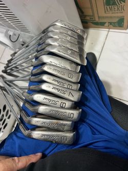 Golf clubs lot of 13 Nicklaus titleist iron