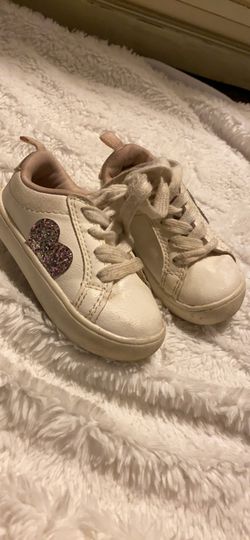 Carter’s toddler shoes size 6