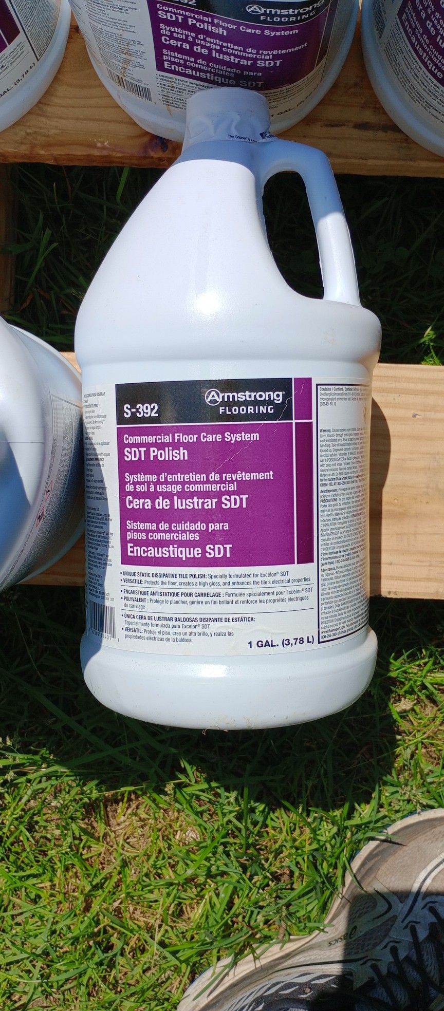 Armstrong Floor Polish 9gallons Unopened
