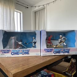 NHL STARTING LINEUP FIGURES COLORADO AVALANCHE DETROIT RED WINGS PITTSBURGH PENGUINS  