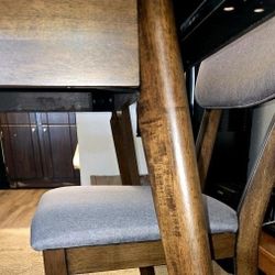 Dining Room Table with 4 Chairs