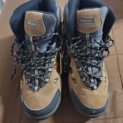 Sz:11, Magellan, never Been Wornhikinh Shoes