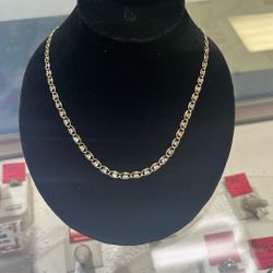 14k Gucci Link Necklace 