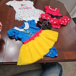 3 Vestidos Y Par Se Zapatos