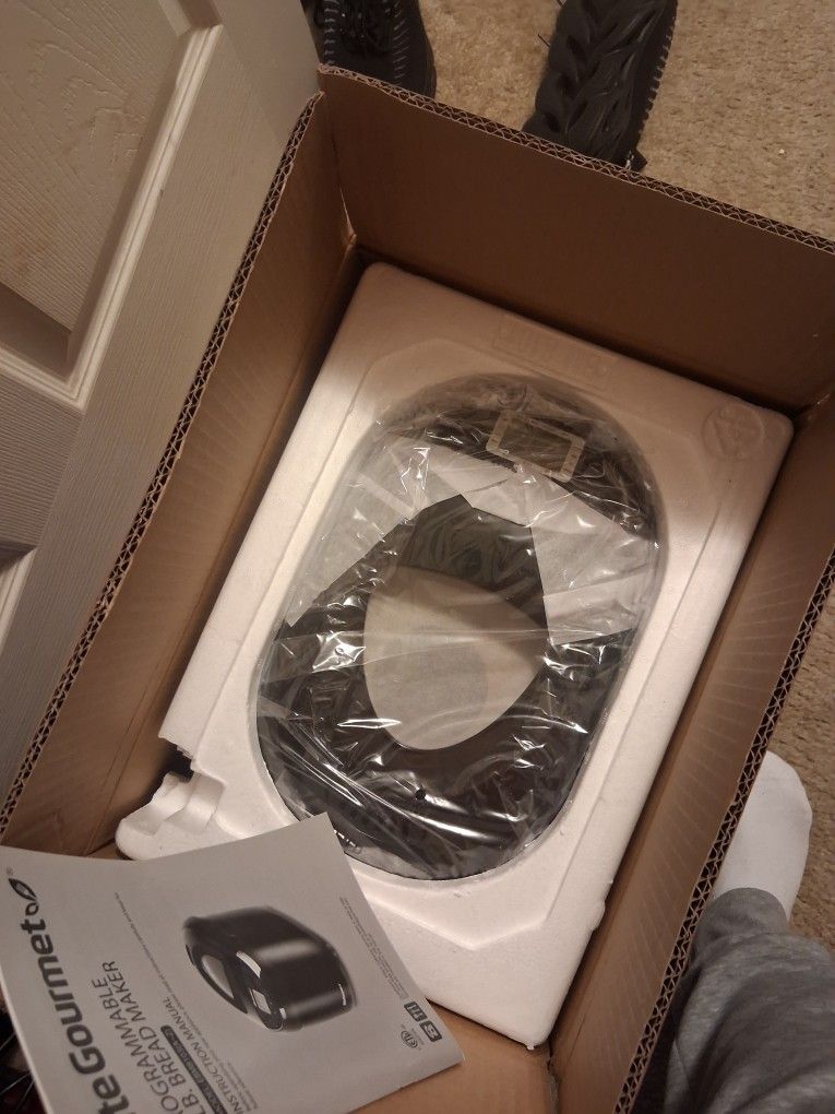 Programmable Bread Machine  NEW in Box