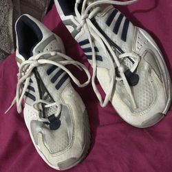 Adidas Tennis Shoes 