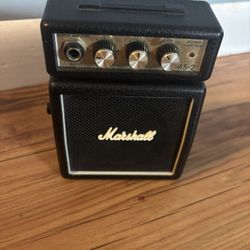 Marshall MS2 Battery-Powered Micro Guitar Amplifier